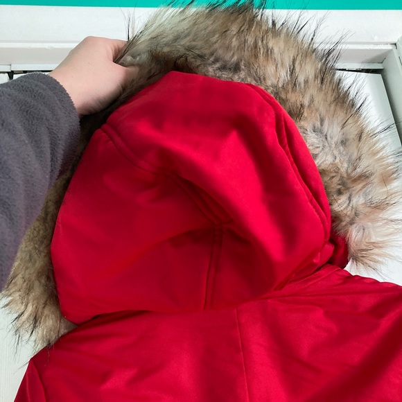 🔻Warm Red Winter Coat EUC - Picture 4 of 12